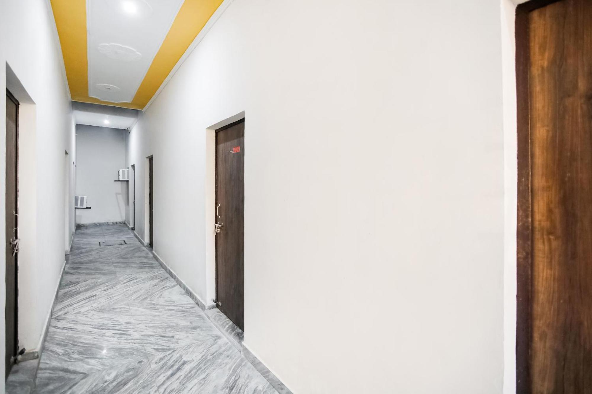 Hotel O Dollar 파리다바드 외부 사진